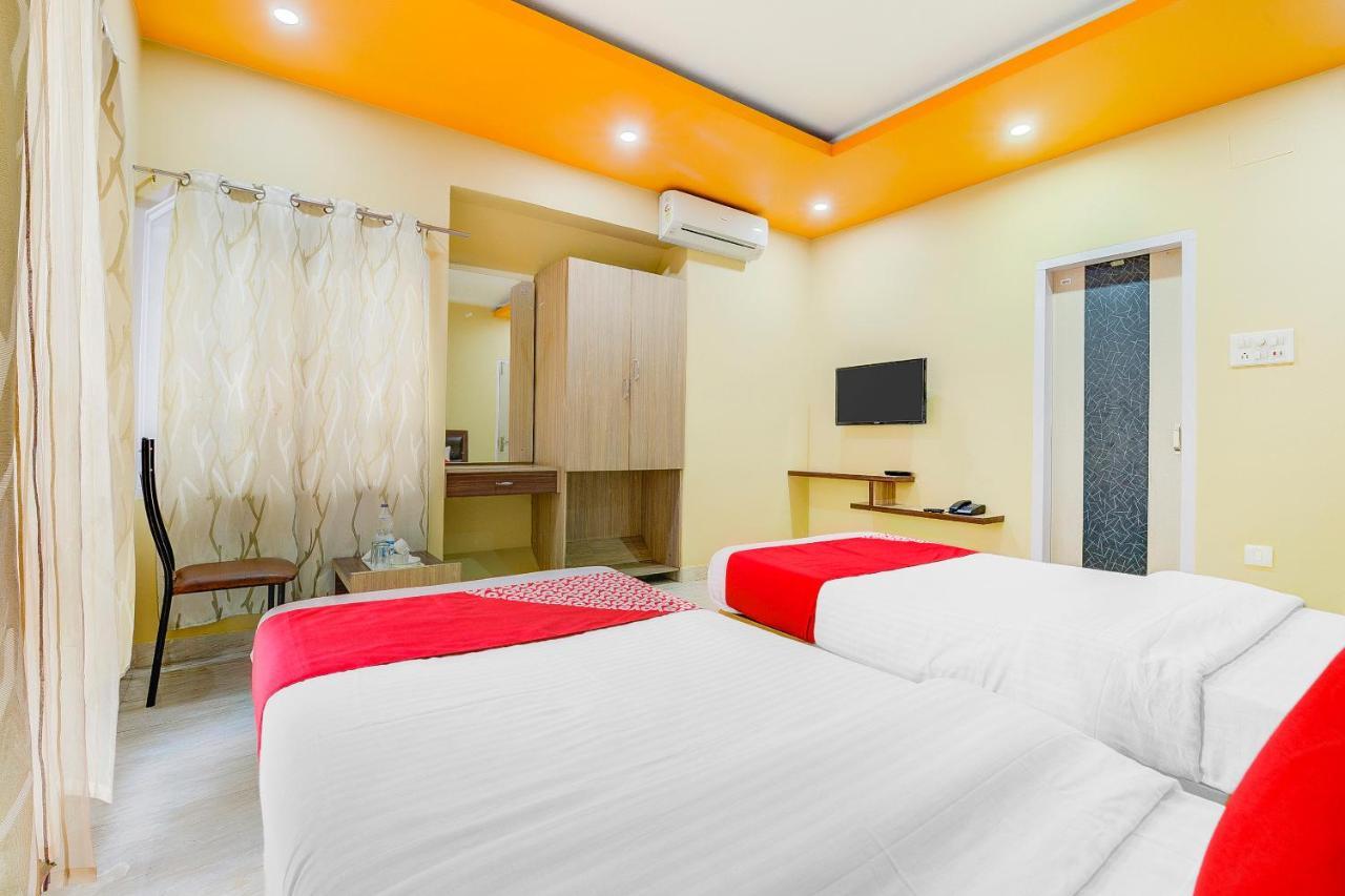 Oyo 13521 Sudhriti Hotel Siliguri Ngoại thất bức ảnh